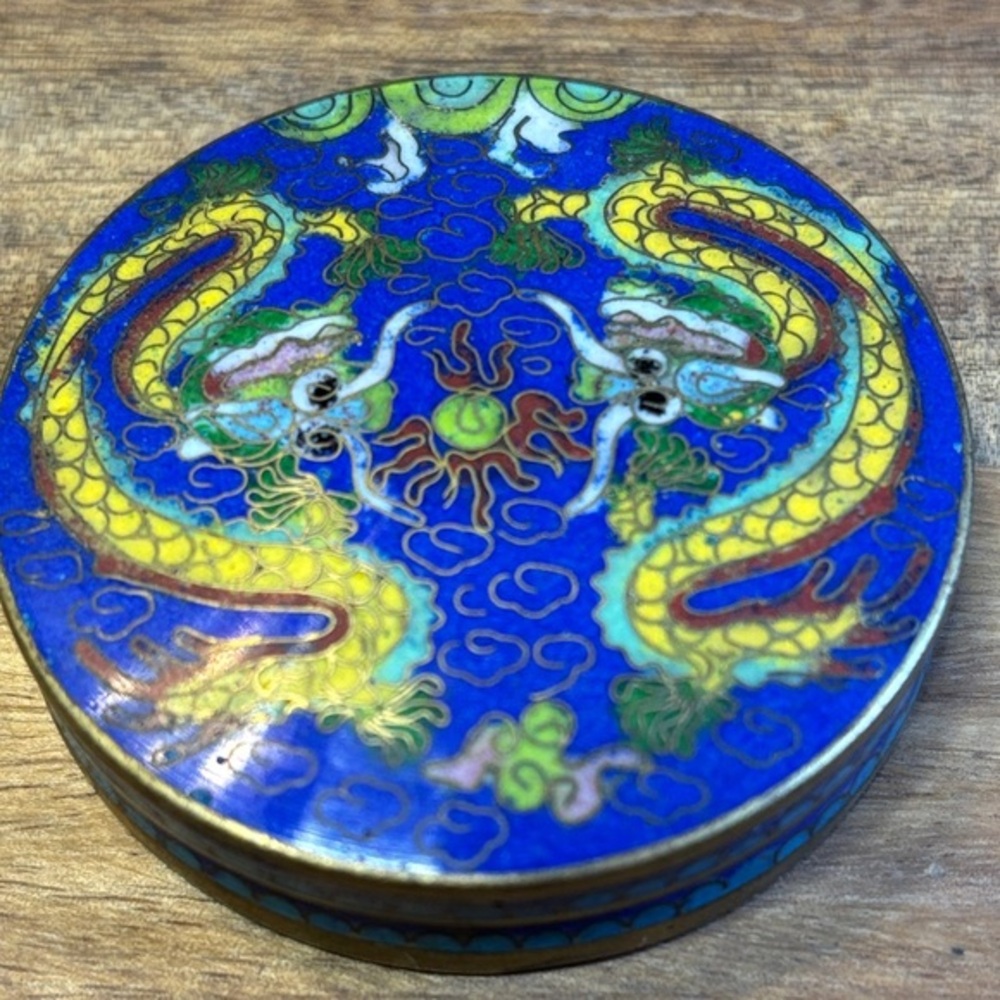 Cloisonné trinket box with dragons